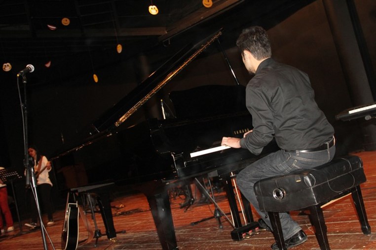 USJ Draw a smile Fundraising Concert